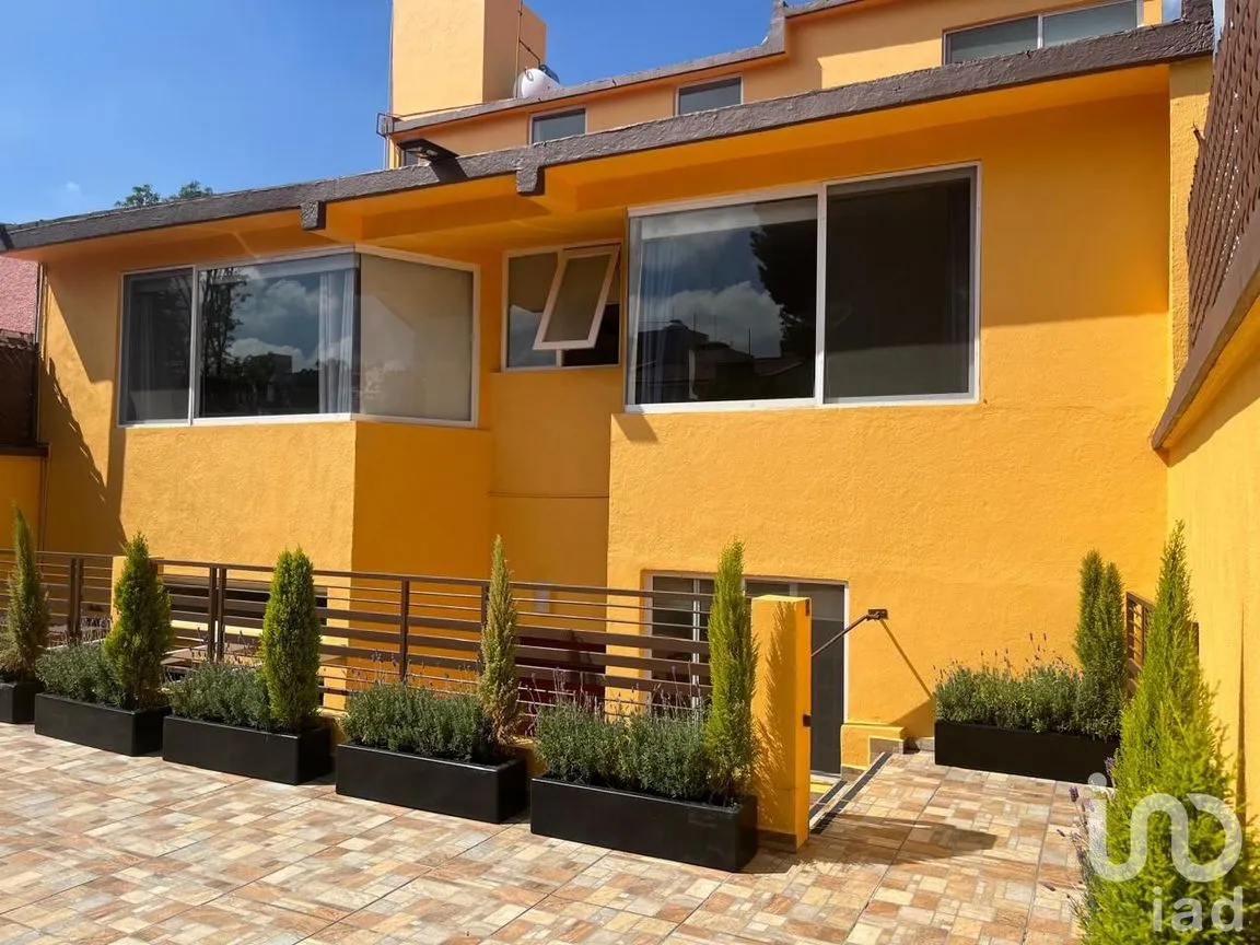 Casa en Venta en Paseos del Bosque, Naucalpan de Juárez, México | NEX-255107 | iad México | Foto 2 de 17