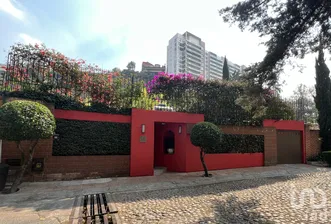 NEX-285545 - Casa en Renta, con 3 recamaras, con 5 baños, con 300 m2 de construcción en La Herradura, CP 52784, México.