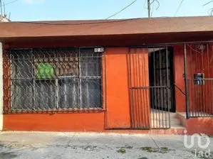 NEX-158150 - Casa en Venta, con 3 recamaras, con 2 baños, con 104 m2 de construcción en CIVAC, CP 62578, Morelos.