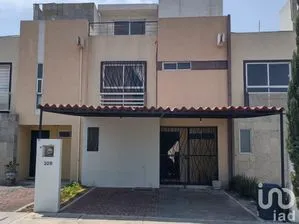 NEX-197137 - Casa en Renta, con 3 recamaras, con 2 baños, con 137 m2 de construcción en Bosque Sanctorum, CP 72733, Puebla.