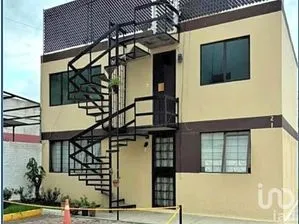 NEX-254231 - Departamento en Venta, con 3 recamaras, con 1 baño, con 73 m2 de construcción.
