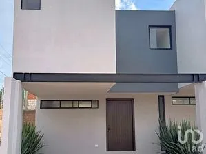 NEX-290066 - Casa en Venta, con 3 recamaras, con 2 baños, con 156 m2 de construcción en San Juan Xilotzingo, CP 72583, Puebla.