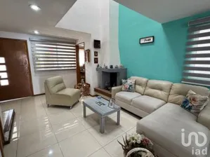 NEX-294810 - Casa en Venta, con 3 recamaras, con 2 baños, con 205 m2 de construcción en La Carcaña, CP 72776, Puebla.