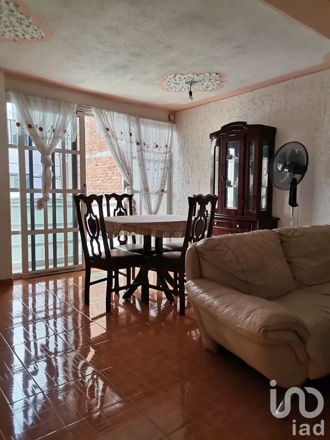 Casa en Venta en Tamaulipas Sección Las Flores, Nezahualcóyotl, México | NEX-180430 | iad México | Foto 1 de 24