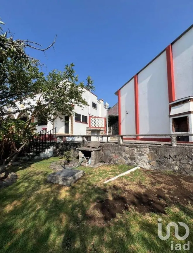 Casa en Venta en Nepantla de Sor Juana Inés de la Cruz, Tepetlixpa, México | NEX-246186 | iad México | Foto 2 de 25