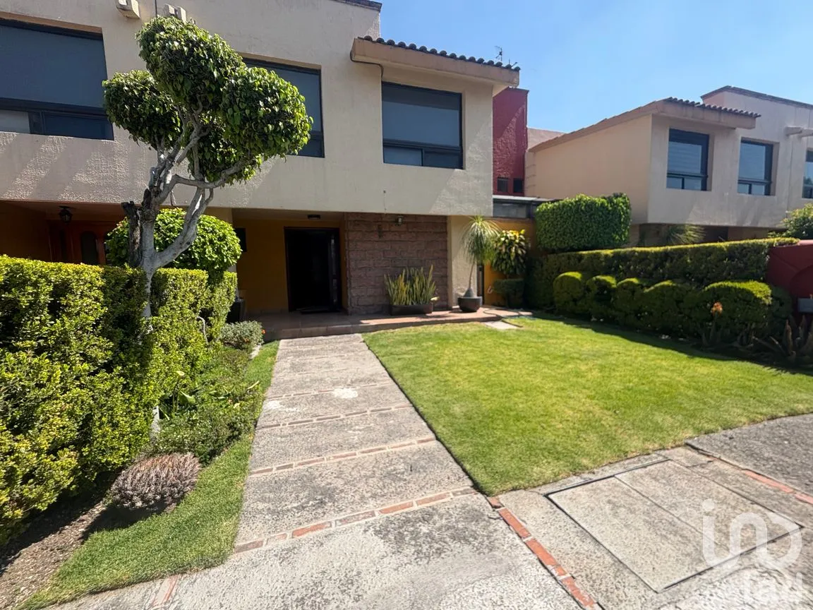 Casa en Venta en Campestre Churubusco, Coyoacán, Ciudad de México | NEX-247750 | iad México | Foto 1 de 28