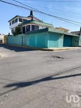 NEX-241351 - Casa en Venta, con 5 recamaras, con 2 baños, con 282 m2 de construcción en San Mateo Tecalco, CP 55748, México.