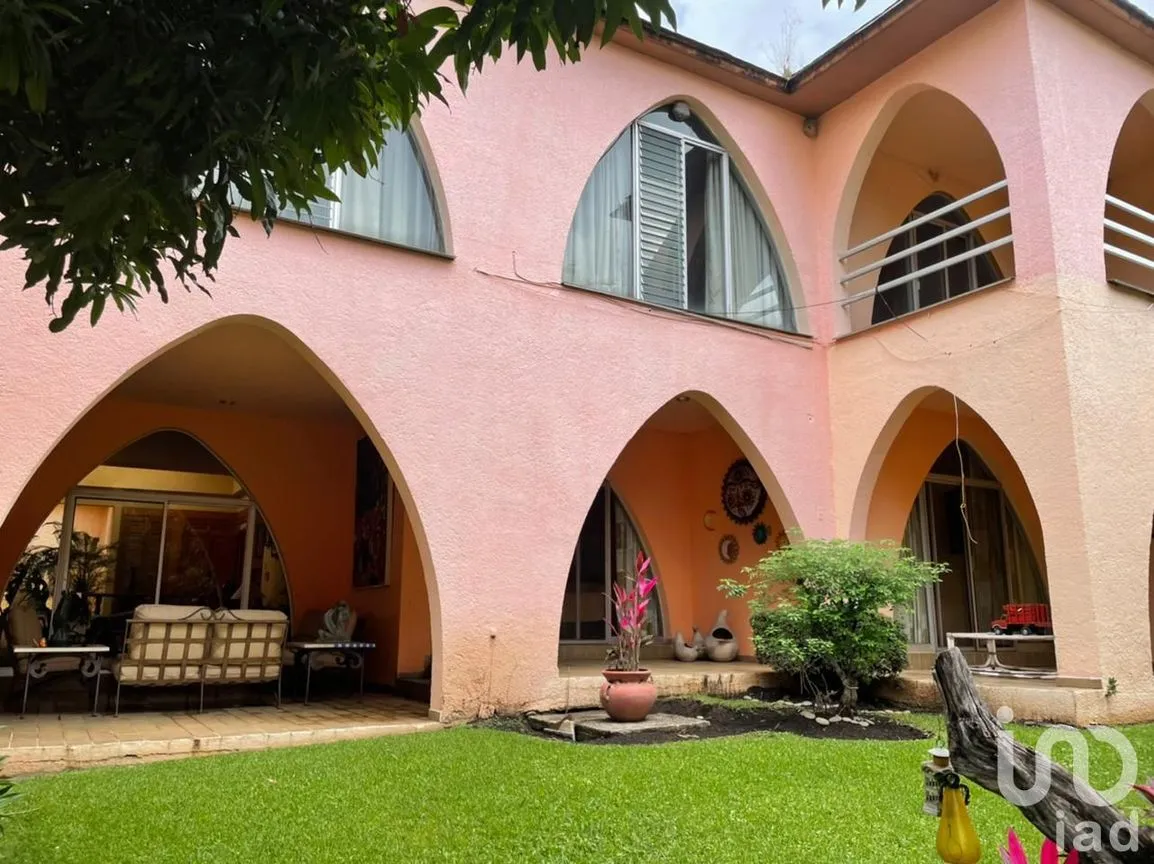 Casa en Venta en Vista Hermosa, Cuernavaca, Morelos | NEX-152927 | iad México | Foto 1 de 15