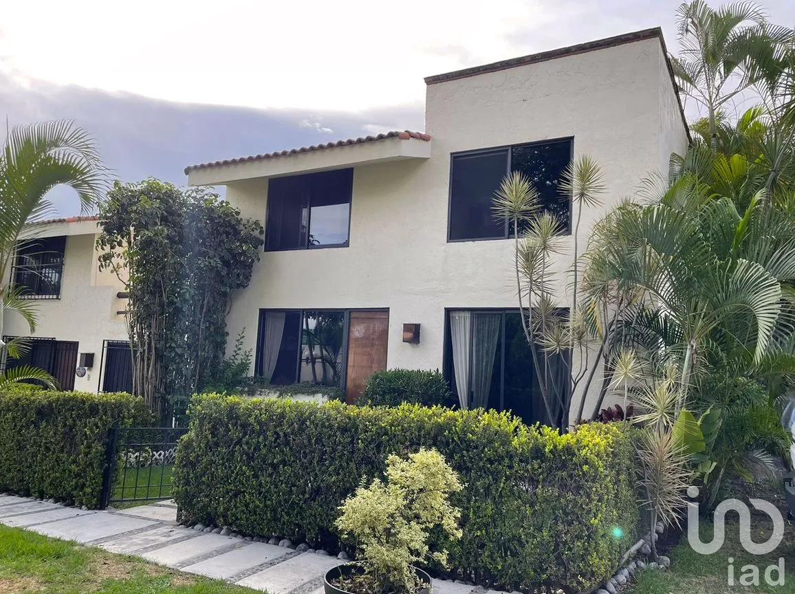 Casa en Venta en Tlaltenango, Cuernavaca, Morelos | NEX-176673 | iad México | Foto 1 de 13