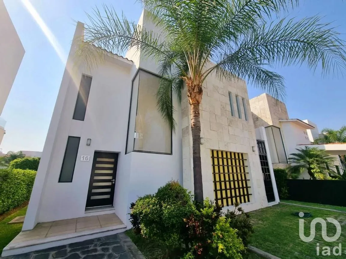 Casa en Venta en Paraíso Country Club, Emiliano Zapata, Morelos | NEX-184756 | iad México | Foto 1 de 13