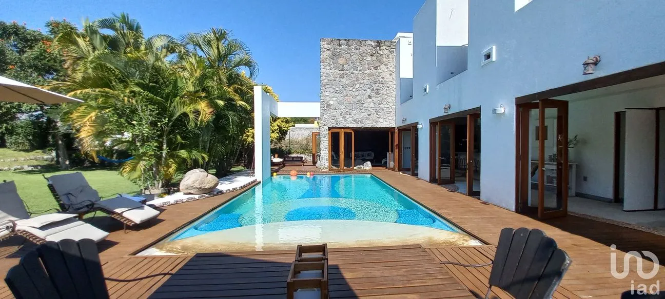 Casa en Venta en Club de Golf Santa Fe, Xochitepec, Morelos | NEX-190532 | iad México | Foto 1 de 35