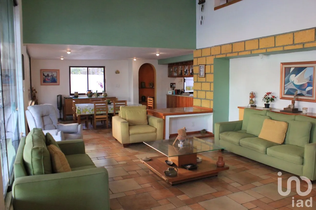 Casa en Venta en Santa María Ahuacatitlán, Cuernavaca, Morelos | NEX-196276 | iad México | Foto 2 de 23