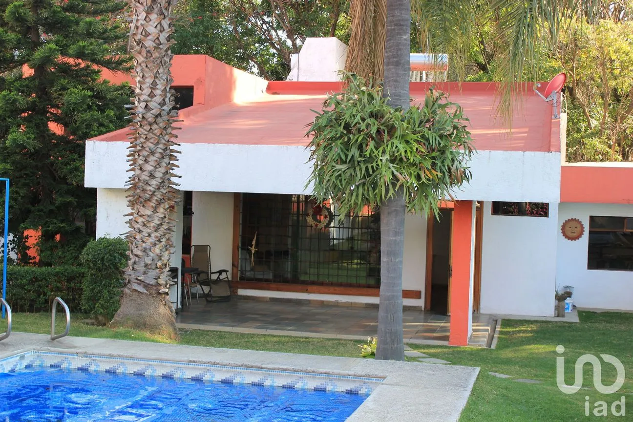 Casa en Venta en Santa María Ahuacatitlán, Cuernavaca, Morelos | NEX-196276 | iad México | Foto 1 de 23