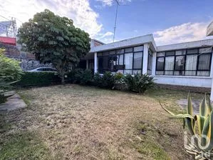 NEX-257553 - Casa en Venta, con 3 recamaras, con 2 baños, con 296 m2 de construcción en Amatitlán, CP 62410, Morelos.