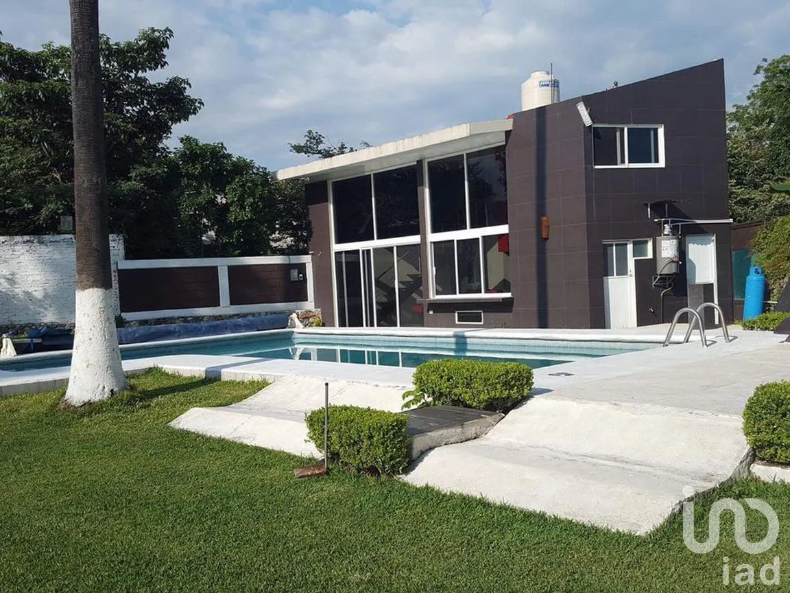 Casa en Venta en La Nopalera, Jiutepec, Morelos | NEX-263667 | iad México | Foto 2 de 13