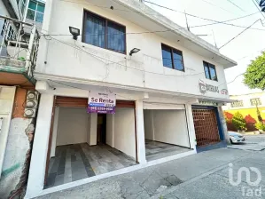 NEX-183876 - Local en Renta, con 1 recamara, con 24 m2 de construcción en La Cañada, CP 53570, México.