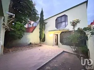 NEX-188384 - Casa en Venta, con 3 recamaras, con 1 baño, con 171 m2 de construcción en Boulevares, CP 53140, México.