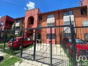 NEX-221534 - Departamento en Venta, con 3 recamaras, con 1 baño, con 66 m2 de construcción en Bosques del Valle 2a Sección, CP 55717, México.
