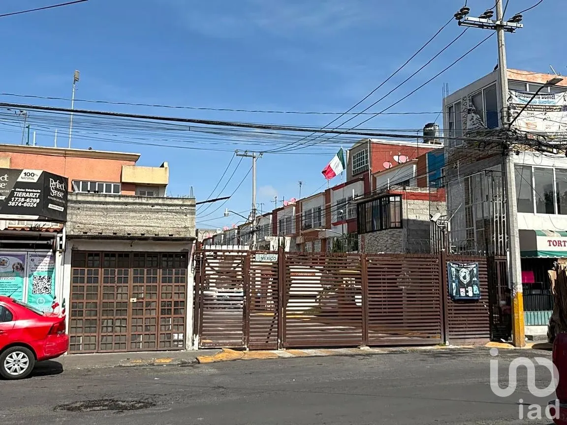 Casa en Venta en Los Héroes Tecámac, Tecámac, México | NEX-259263 | iad México | Foto 2 de 15