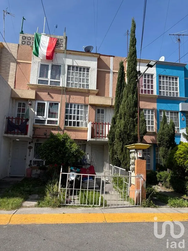 Casa en Venta en Los Héroes Tecámac, Tecámac, México | NEX-259263 | iad México | Foto 1 de 15