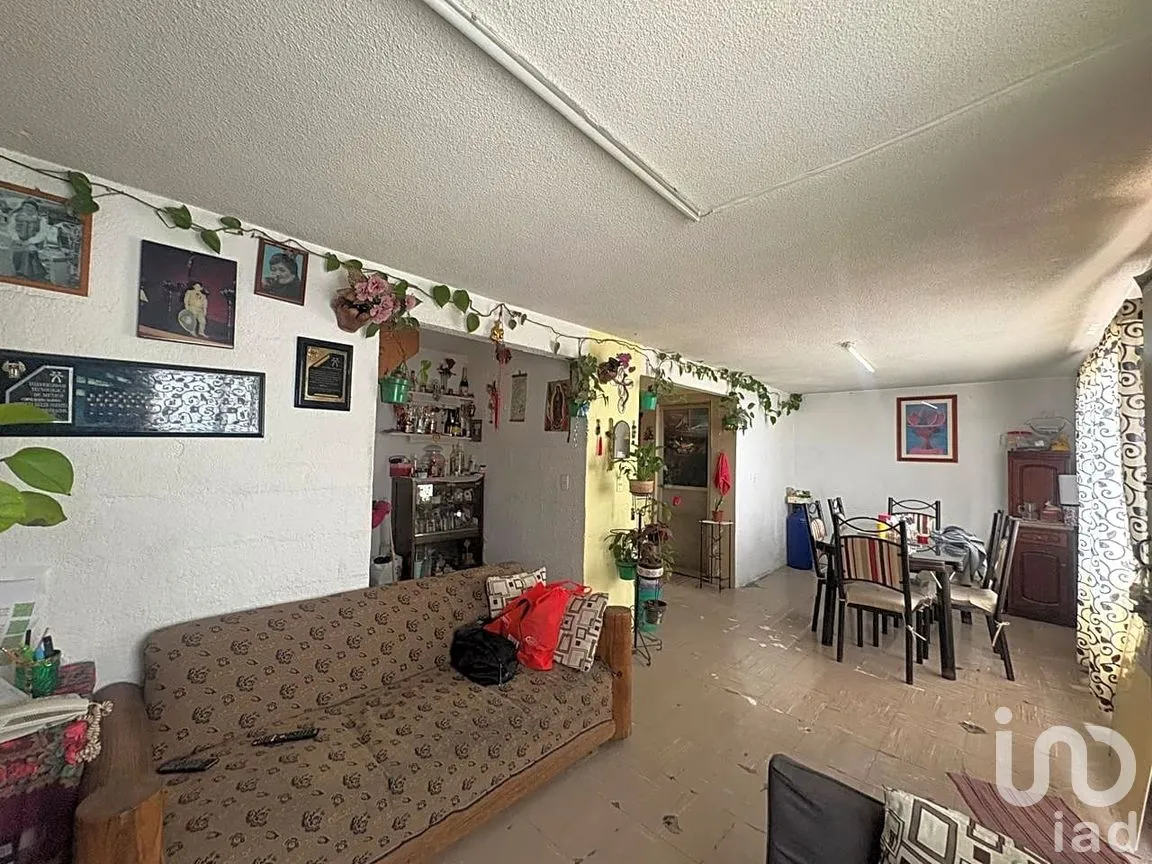 Casa en Venta en Jardines de San José 1a Secc, Coacalco de Berriozábal, México | NEX-295114 | iad México | Foto 2 de 12