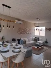 NEX-257007 - Casa en Venta, con 2 recamaras, con 1 baño, con 80 m2 de construcción.