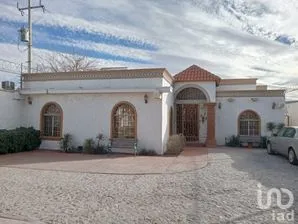 NEX-267225 - Casa en Venta, con 3 recamaras, con 3 baños, con 400 m2 de construcción en La Raza, CP 32360, Chihuahua.