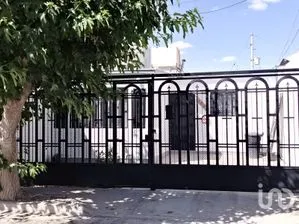 NEX-299585 - Casa en Venta, con 2 recamaras, con 1 baño, con 85 m2 de construcción en Jardines del Aeropuerto, CP 32695, Chihuahua.