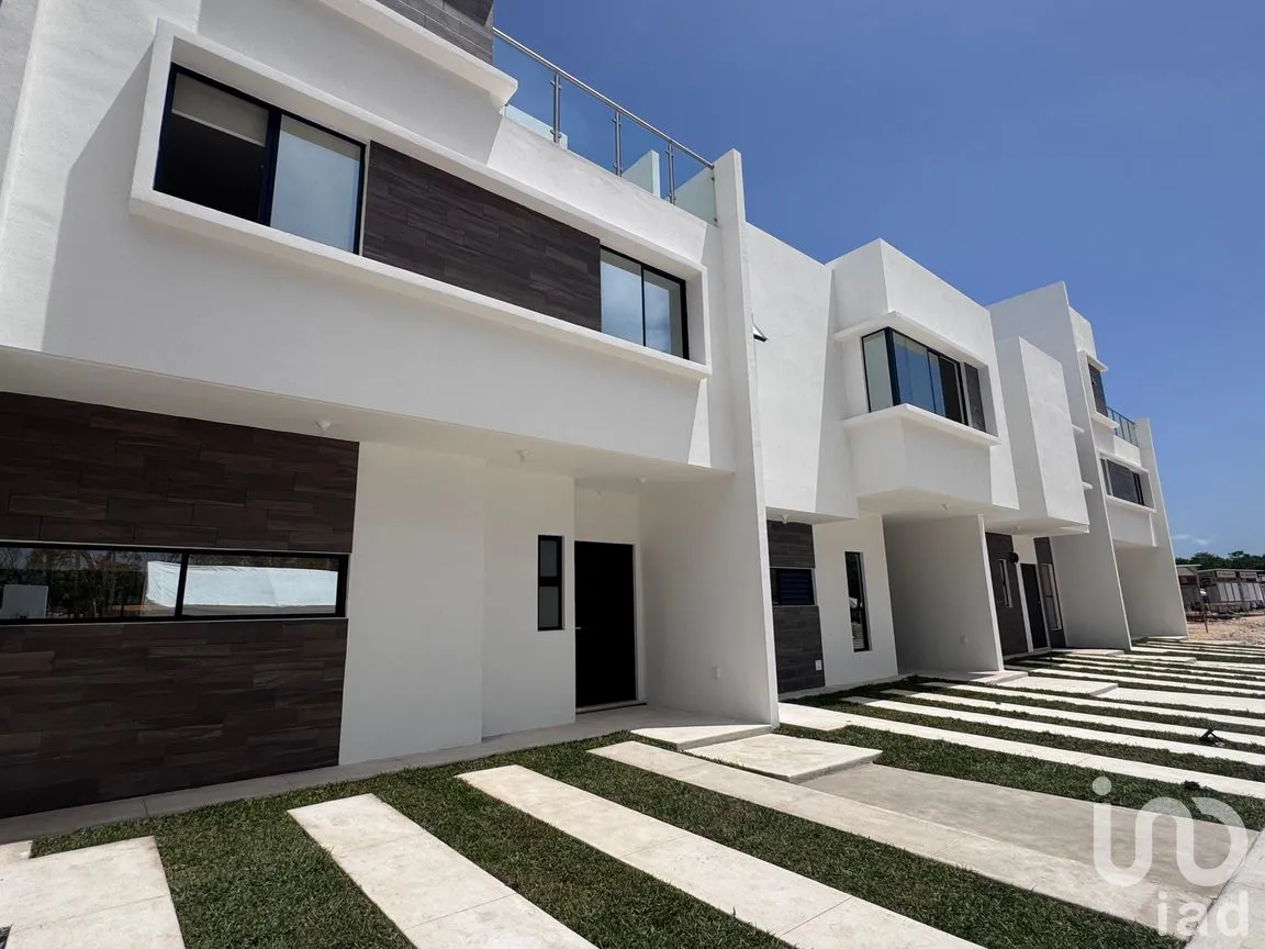 Casa en Venta en La Joya, Solidaridad, Quintana Roo | NEX-307447 | iad México | Foto 2 de 22