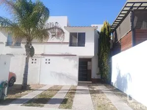 NEX-165131 - Casa en Renta, con 2 recamaras, con 2 baños, con 100 m2 de construcción en Puerta de Piedra, CP 78385, San Luis Potosí.