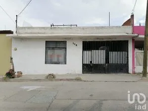 NEX-189865 - Casa en Venta, con 8 recamaras, con 3 baños, con 239 m2 de construcción en Hermanos Carreón, CP 20237, Aguascalientes.