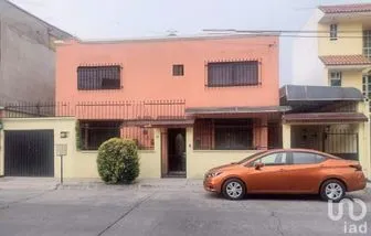 NEX-179614 - Casa en Venta, con 4 recamaras, con 2 baños, con 240 m2 de construcción en Los Pastores, CP 53340, México.