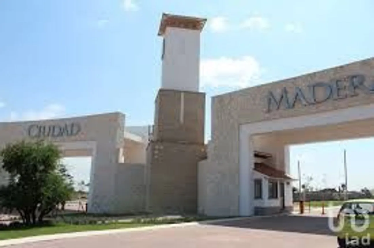 Terreno en Venta en Ciudad Maderas Sur II, Apaseo el Alto, Guanajuato | NEX-174694 | iad México | Foto 6 de 6