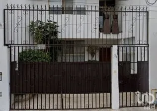 NEX-213265 - Casa en Venta, con 4 recamaras, con 3 baños, con 285 m2 de construcción en San Javier, CP 76020, Querétaro.