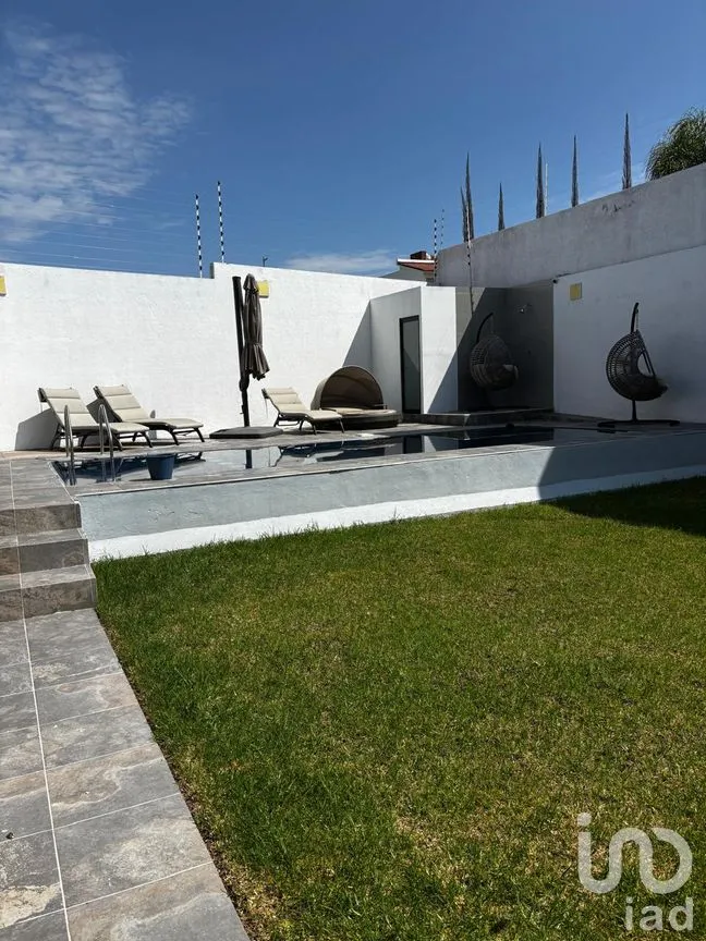 Casa en Venta en Villas del Mesón, Querétaro, Querétaro | NEX-254056 | iad México | Foto 4 de 10