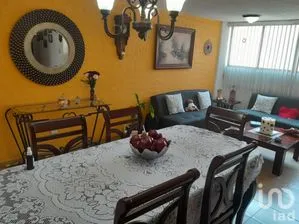 NEX-183434 - Departamento en Venta, con 3 recamaras, con 1 baño, con 70 m2 de construcción en Jardines de Atizapán, CP 52978, México.