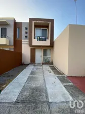 NEX-171849 - Casa en Venta, con 2 recamaras, con 1 baño, con 70 m2 de construcción en Lagos de Puente Moreno, CP 94274, Veracruz de Ignacio de la Llave.