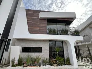 NEX-194604 - Casa en Venta, con 3 recamaras, con 3 baños, con 167 m2 de construcción en Momoxpan, CP 72754, Puebla.