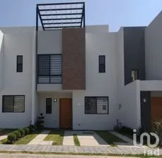 NEX-205429 - Casa en Venta, con 3 recamaras, con 2 baños, con 137 m2 de construcción en Lomas de Angelópolis, CP 72830, Puebla.