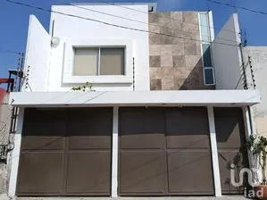 NEX-294078 - Casa en Venta, con 4 recamaras, con 3 baños, con 270 m2 de construcción en San Juan Xilotzingo, CP 72583, Puebla.