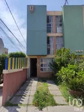 NEX-185248 - Casa en Venta, con 4 recamaras, con 2 baños, con 95 m2 de construcción en Los Héroes Tecámac, CP 55763, México.