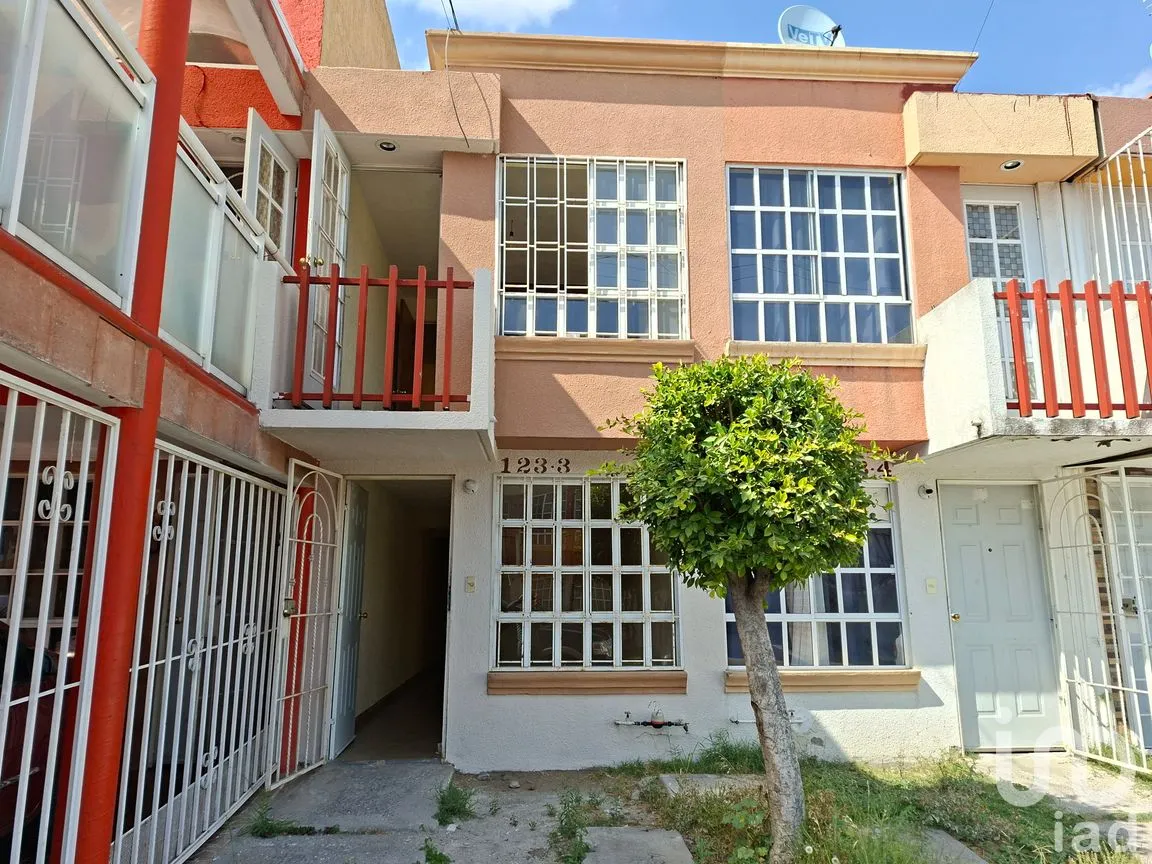 Casa en Venta en Los Héroes Tecámac II, Tecámac, México | NEX-263535 | iad México | Foto 2 de 22