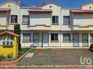 NEX-297235 - Casa en Renta, con 2 recamaras, con 1 baño, con 51 m2 de construcción en Villa del Real, CP 55749, México.