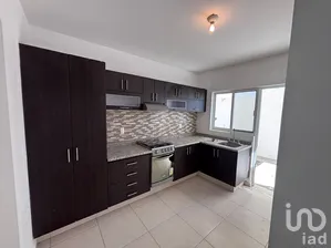 NEX-294217 - Casa en Venta, con 3 recamaras, con 2 baños, con 126 m2 de construcción en Jardines de Oriente, CP 37257, Guanajuato.