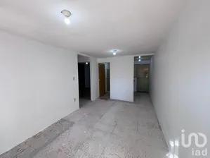 NEX-294336 - Departamento en Venta, con 2 recamaras, con 1 baño, con 51 m2 de construcción en Jardines del Río, CP 37548, Guanajuato.