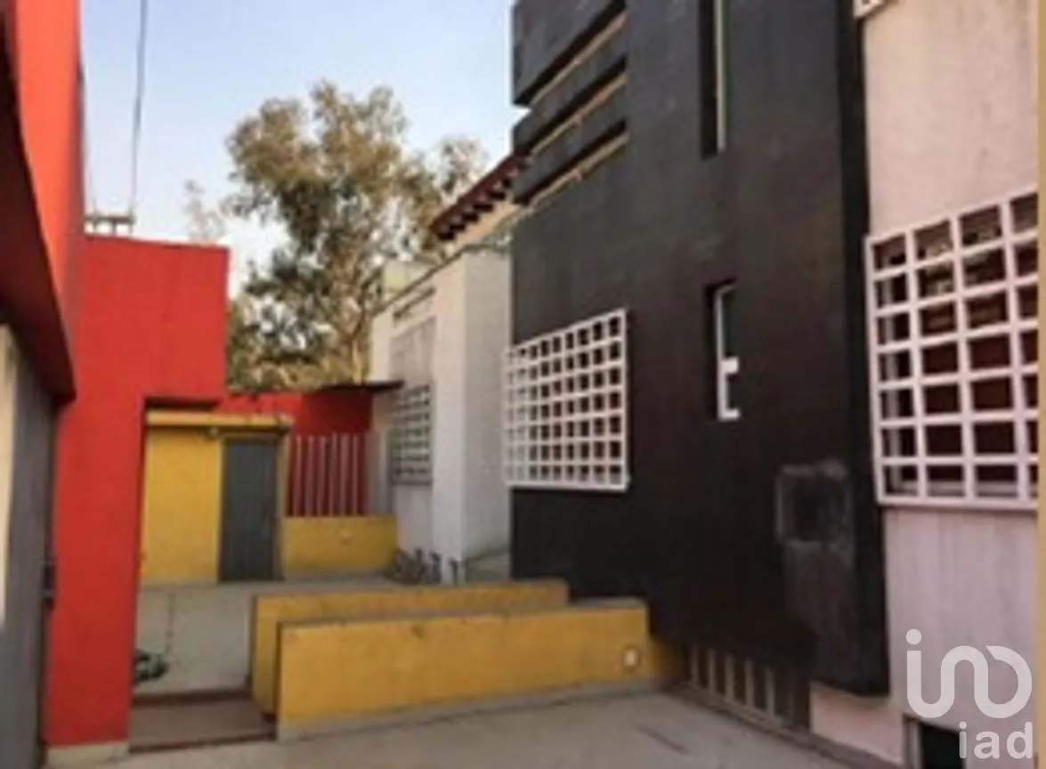 Casa en Venta en Vista del Valle Sección Bosques, Naucalpan de Juárez, México | NEX-234585 | iad México | Foto 3 de 14