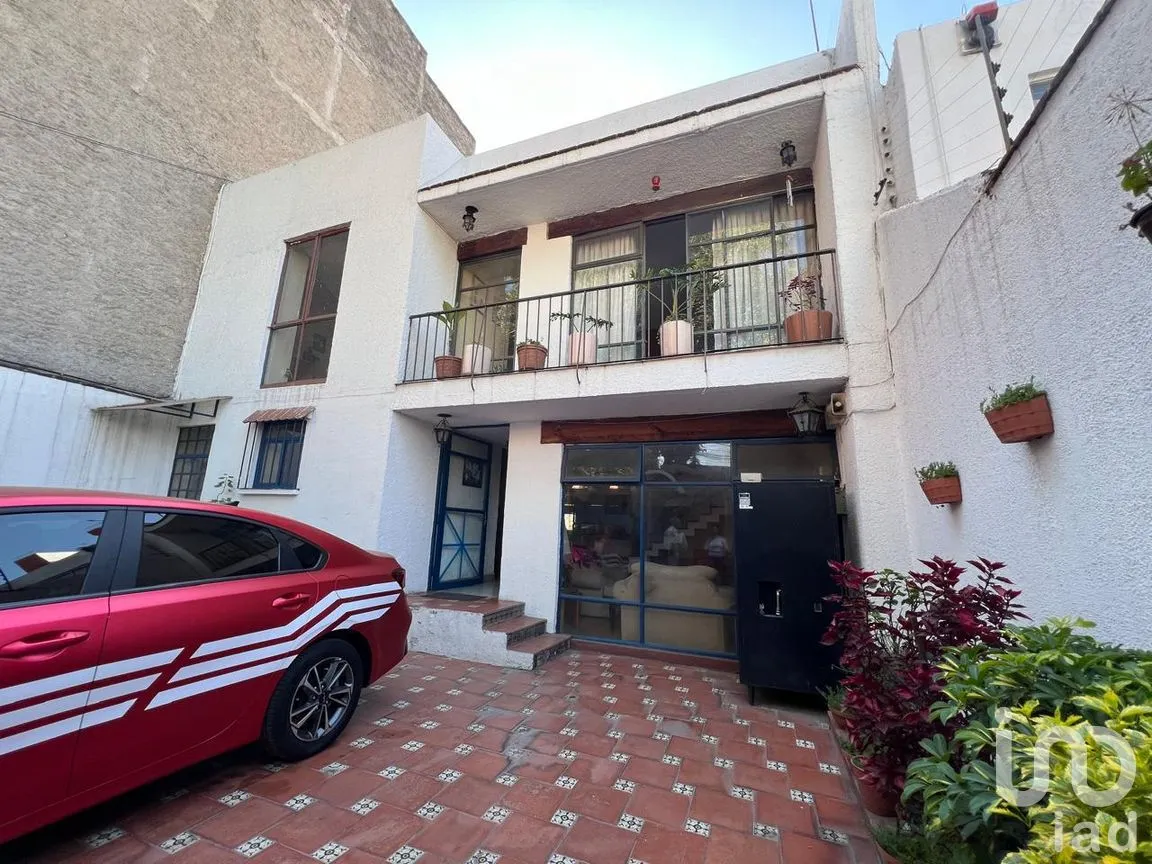 Casa en Venta en San Simón Ticumac, Benito Juárez, Ciudad de México | NEX-254666 | iad México | Foto 2 de 16