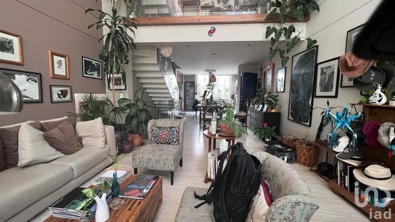 Casa en Venta en Extremadura Insurgentes, Benito Juárez, Ciudad de México | NEX-292814 | iad México | Foto 1 de 20
