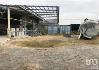 NEX-178869 - Bodega en Venta, con 5 recamaras, con 4 baños, con 2425 m2 de construcción en Santiaguito, CP 54900, México.