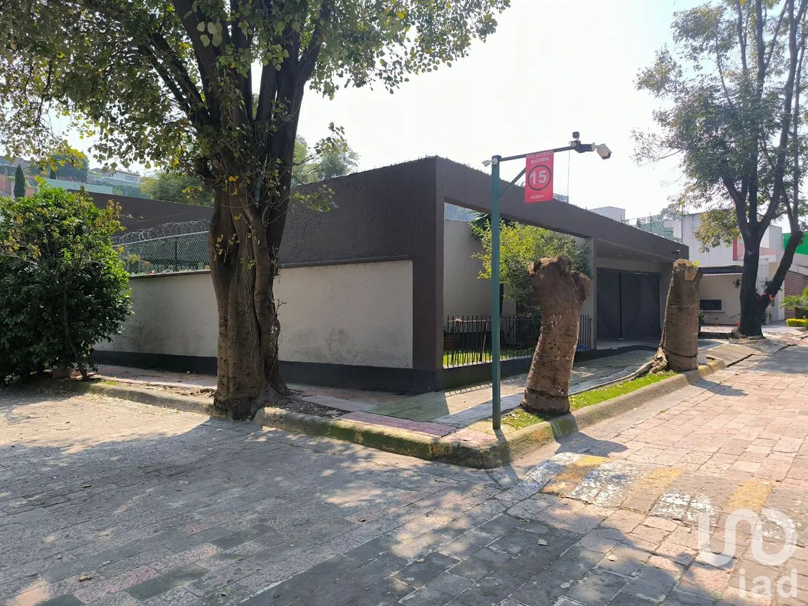 Casa en Venta en Lomas Hipódromo, Naucalpan de Juárez, México | NEX-237338 | iad México | Foto 2 de 21
